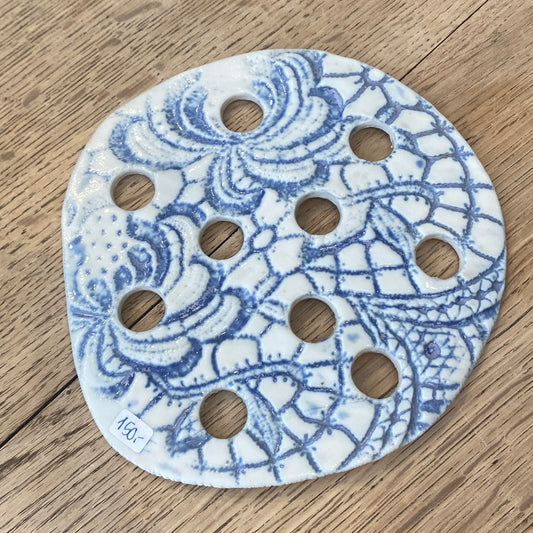 Porselensplate/blomsterholder