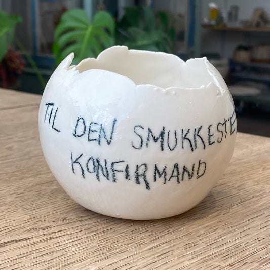 Stor lysskål i porcelæn, konfirmand