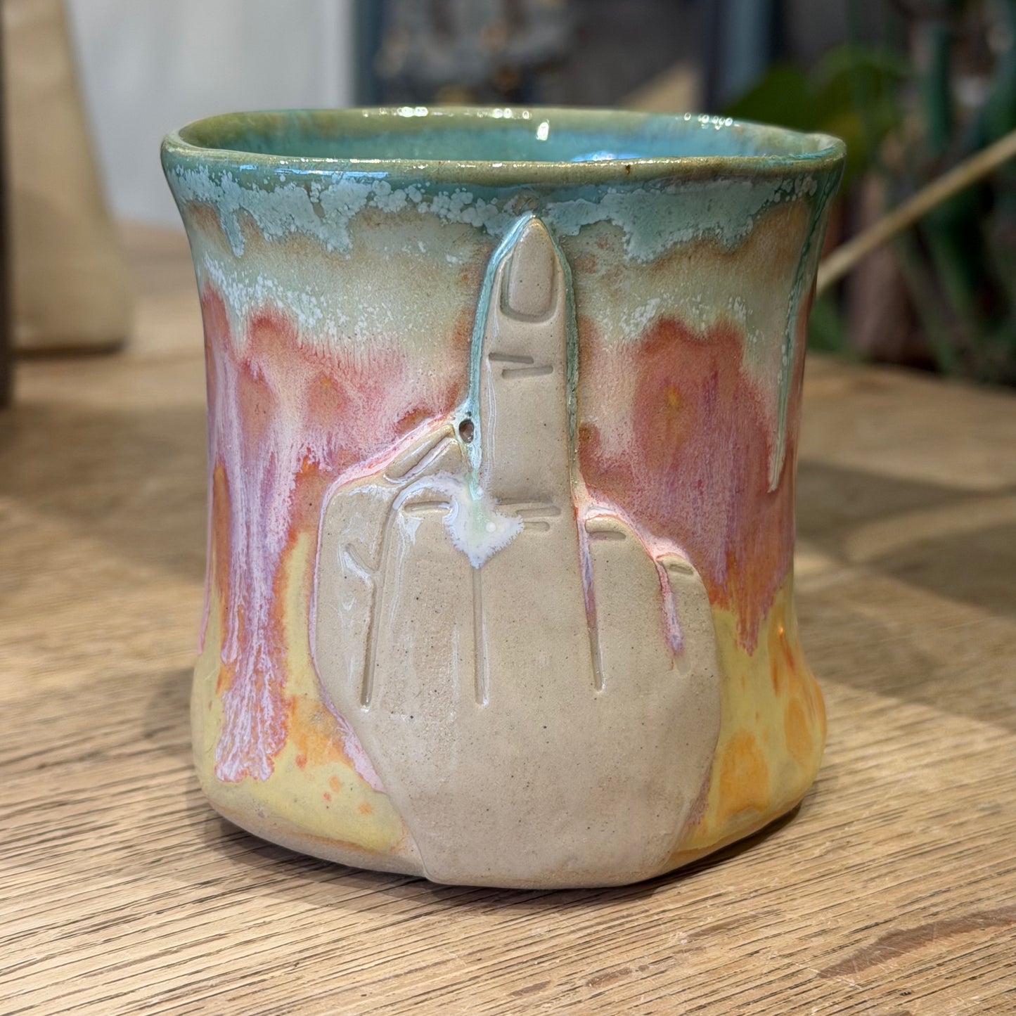 Håndformet krus, fuckfinger, nr 2