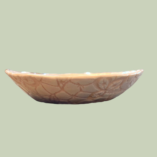 Skål i porcelæn med mønster